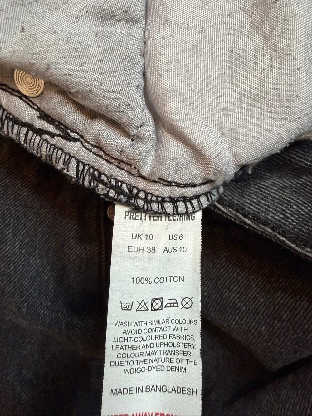 PrettyLittleThing Black Washed High Waisted Mom Jeans US 6 - Picture 7 of 7